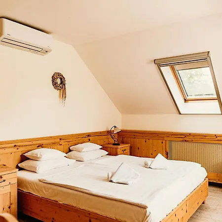 Kakukk Vendeglo Panzio