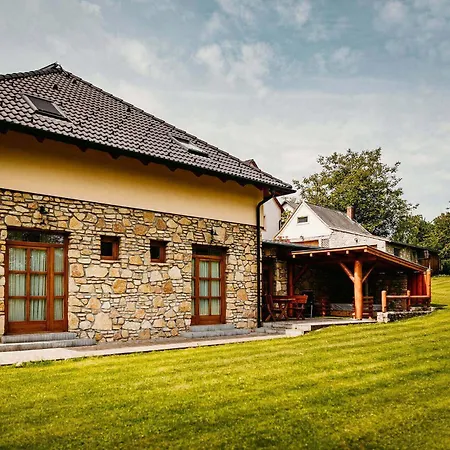 Kakukk Vendeglo Panzio Oda ve Kahvaltı 4*