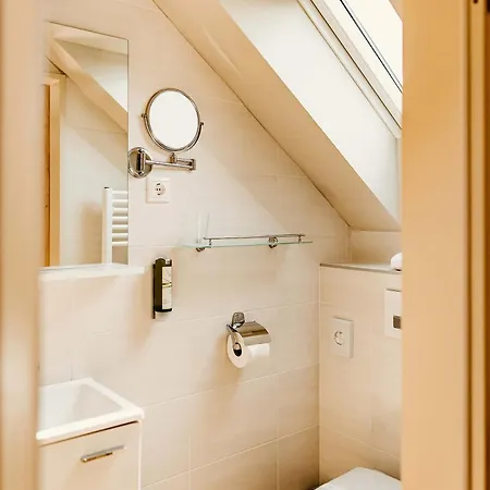 Kakukk Vendeglo Panzio