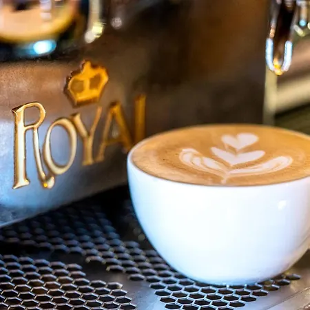 Alojamento de Acomodação e Pequeno-almoço Kakukk Vendéglő Panzió 4*