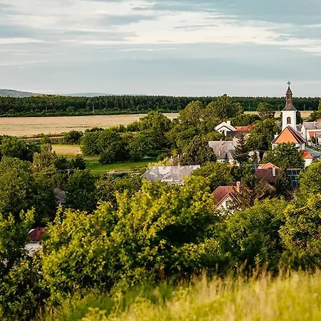 Kakukk Vendéglő Panzió Alojamento de Acomodação e Pequeno-almoço 4*