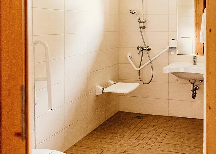 Kakukk Vendeglo Panzio 4*