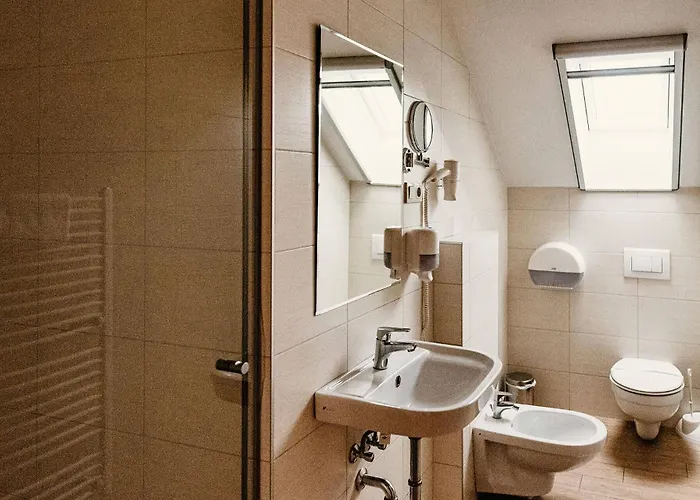 Kakukk Vendeglo Panzio 4*