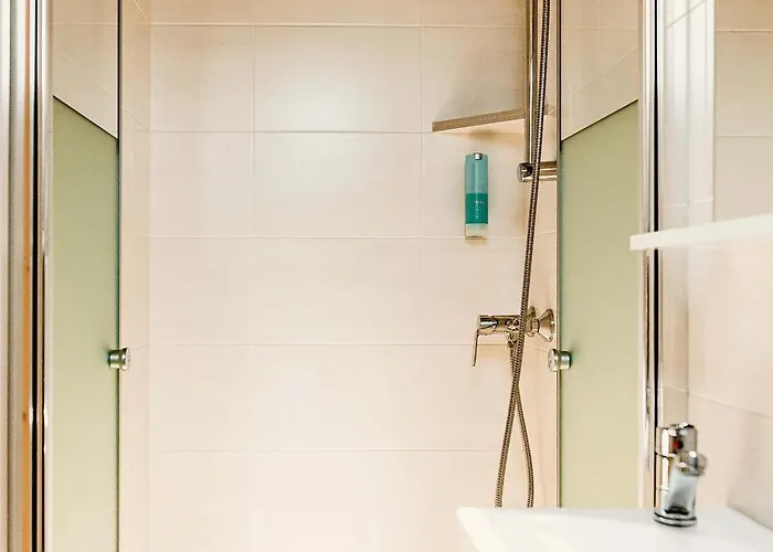 לינה וארוחת בוקר Kakukk Vendeglo Panzio