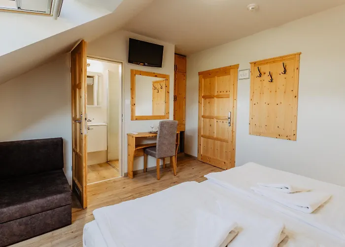 Kakukk Vendeglo Panzio Bed & Breakfast Bánd