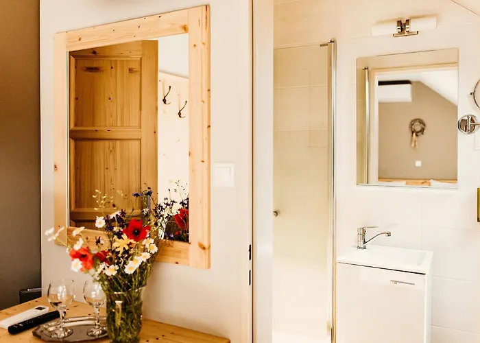 Kakukk Vendeglo Panzio Bánd