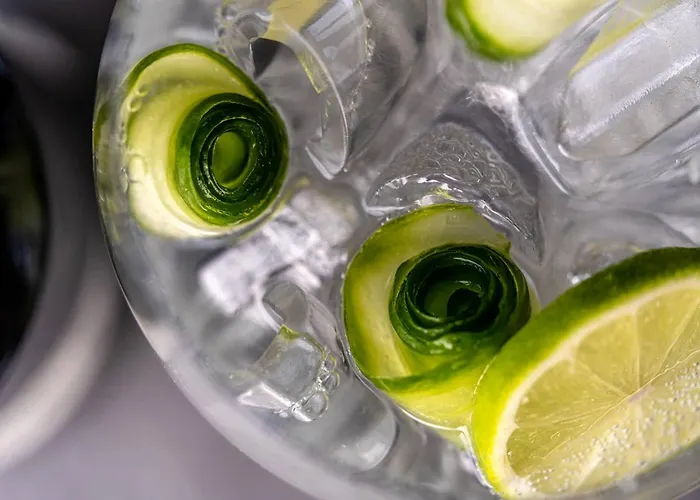 לינה וארוחת בוקר Kakukk Vendeglo Panzio 4*