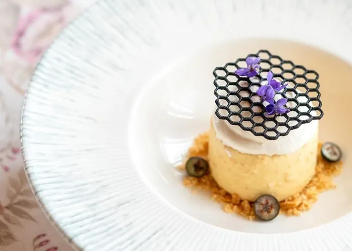 לינה וארוחת בוקר Kakukk Vendeglo Panzio Bánd