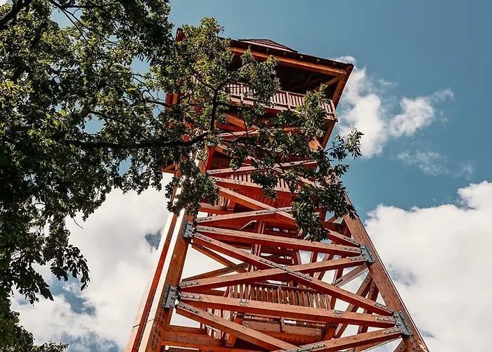 Kakukk Vendeglo Panzio 4* Bánd