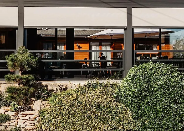 Kakukk Vendeglo Panzio Bánd