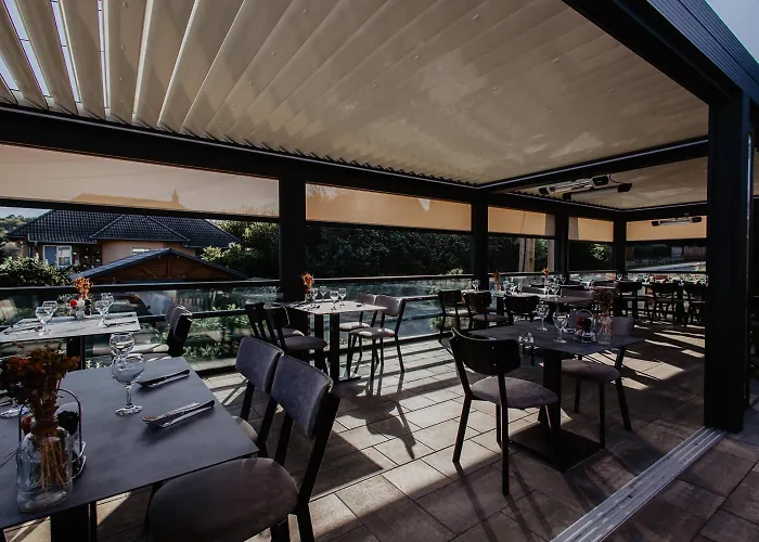 Kakukk Vendeglo Panzio 4* Bánd